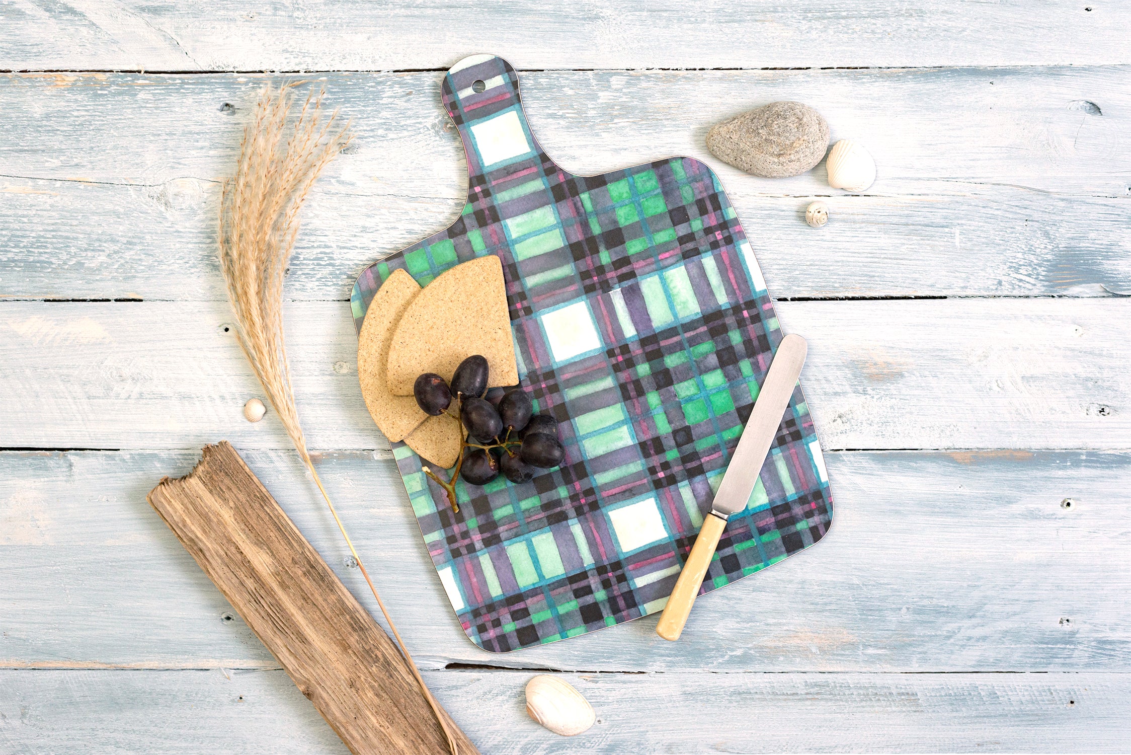 Martyrs-Bay-Iona-Scotland-Tartan-Chopping-Board.jpg